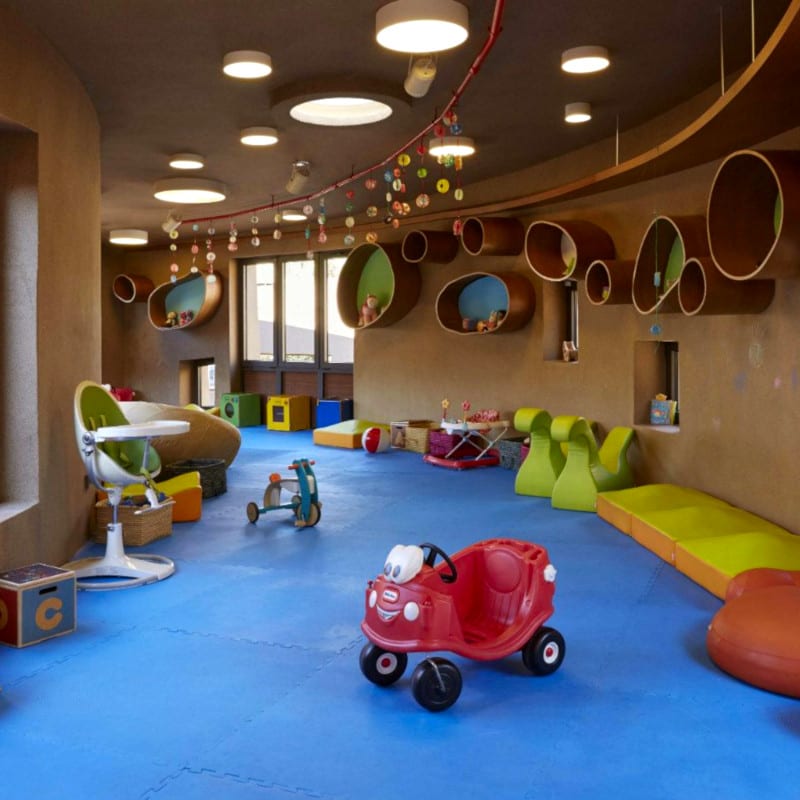 Discover our 5-Star hotels with a nursery for babies