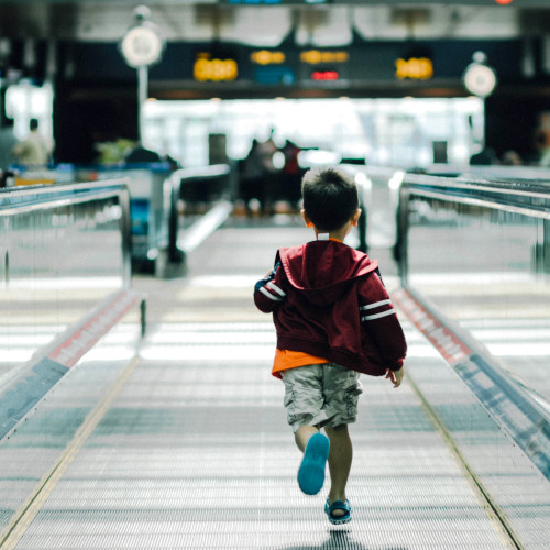  - Erlaubnis der Eltern für internationale Reisen