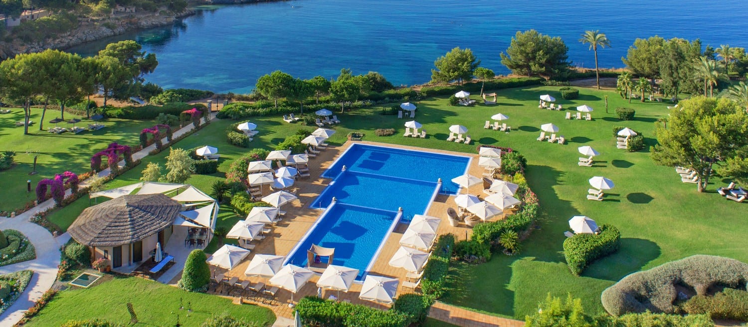 St Regis Mallorca hotel pool