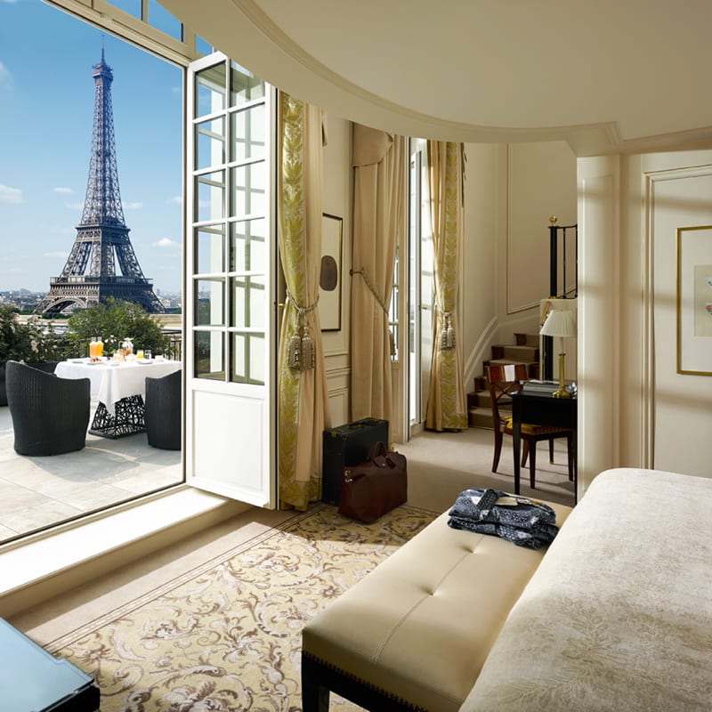 Découvrez avec votre famille la magie de l'hôtel Shangri-La Paris *****
