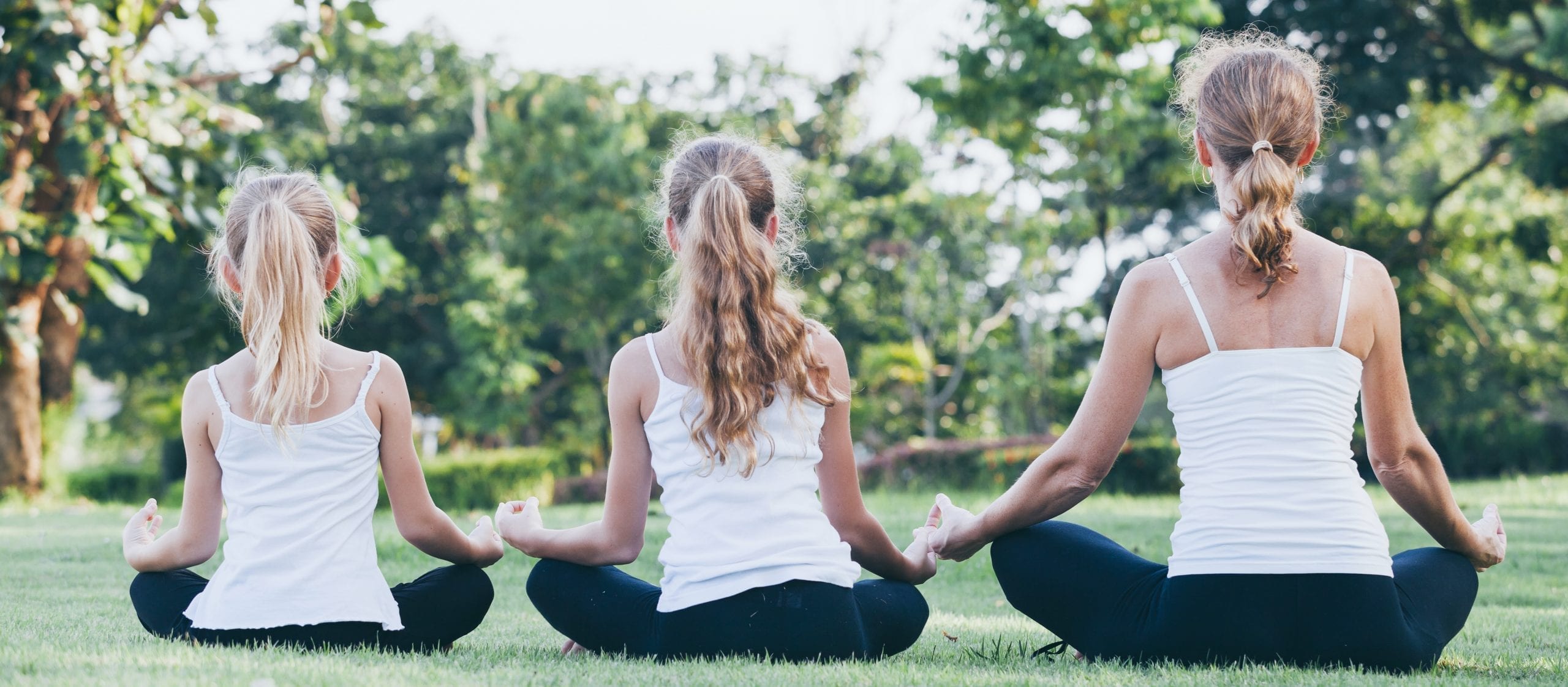 enfants-yoga-hôtels-nature