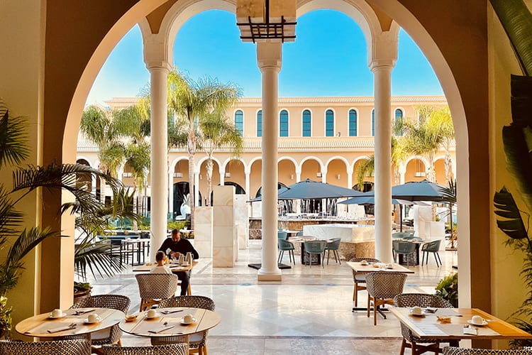 A sunny gateway at the Palacio de Isora - Gran Meliá Palacio de Isora ***** - 9