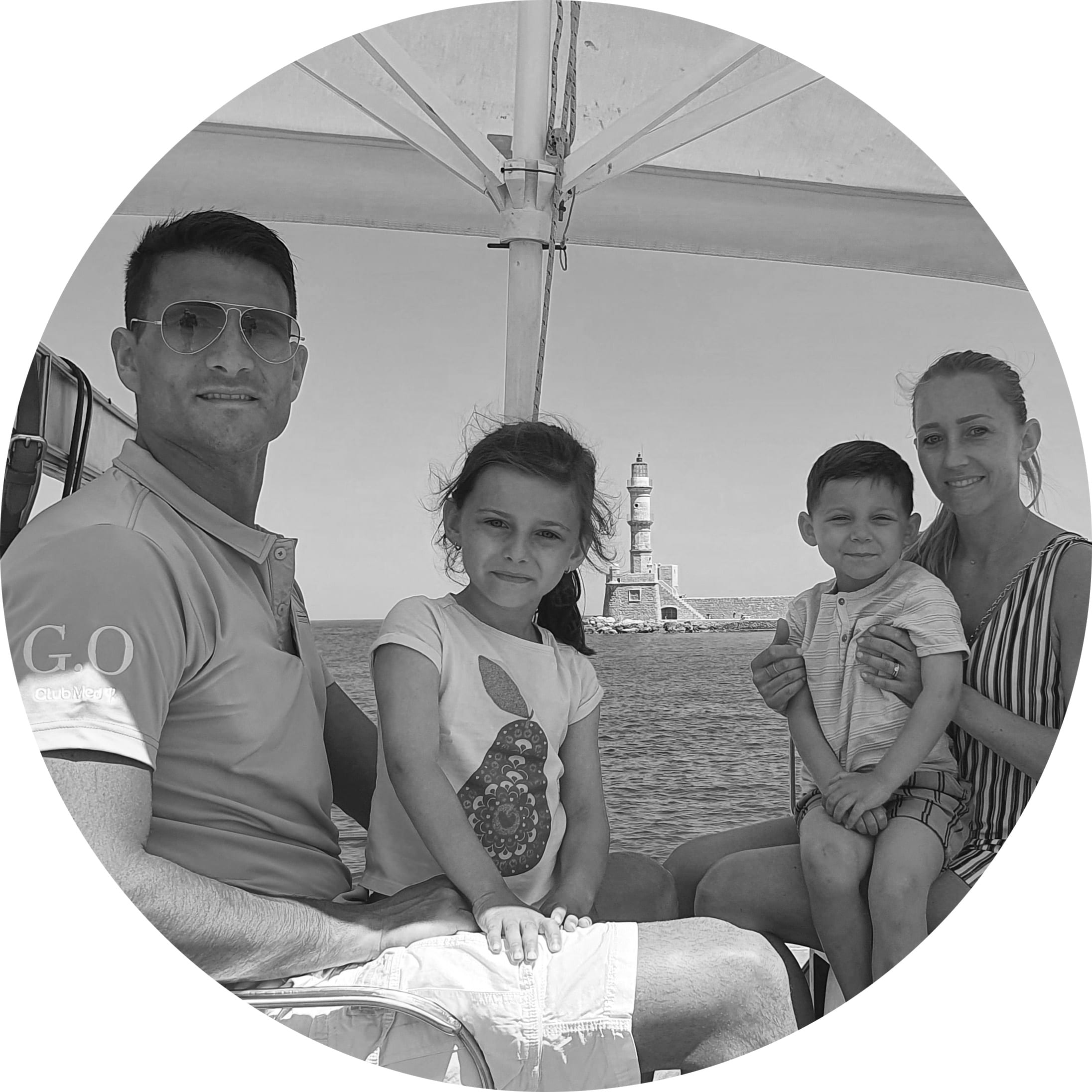 Elsa, mom of Aymeric, 4 years old and Lana, 5 years old