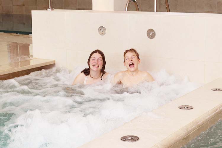 Games, bubbly baths, and sightseeing IN SO/ Sotogrande! - SO/ Sotogrande Spa & Golf Resort ***** - 2