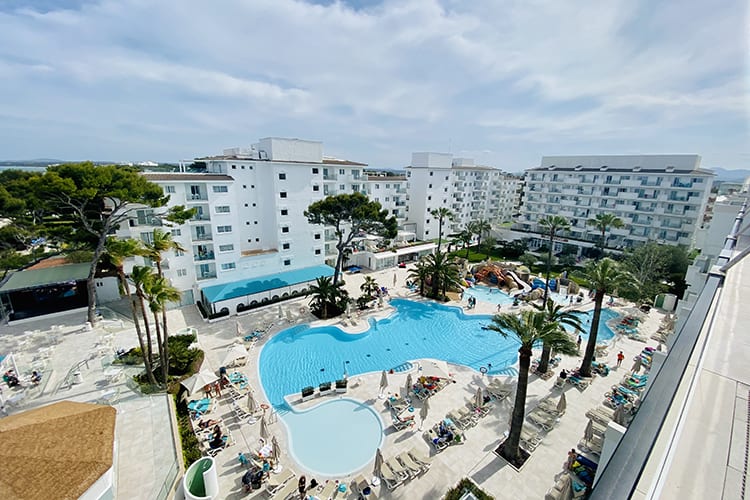 An unforgetable stay at Iberostar Alcudia Park - Iberostar Waves Alcudia Park **** - 2