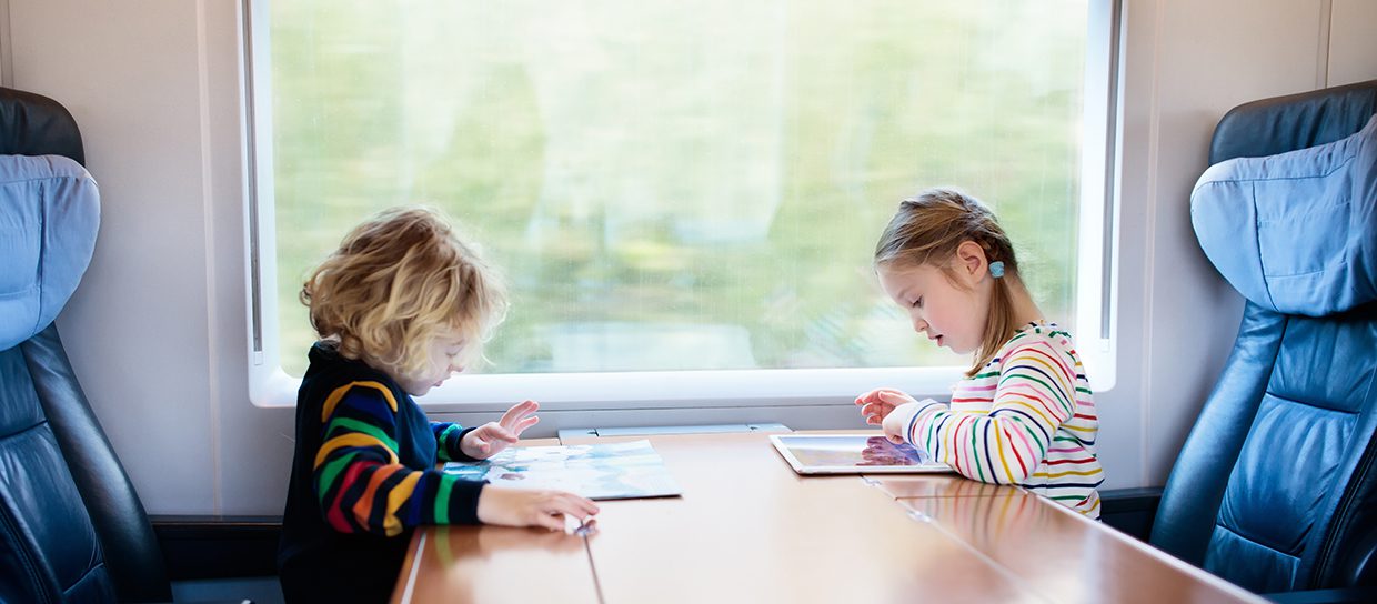 Children-on-the-train