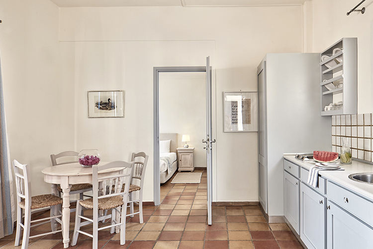 Appartement Familial Une Chambre – Vue Latérale Mer