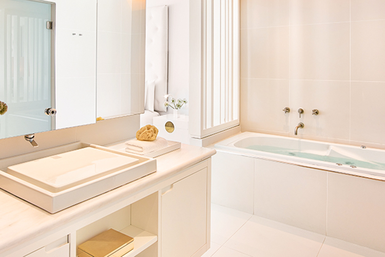 Suite Yali LUX ME – Front De Mer – Piscine Partagée