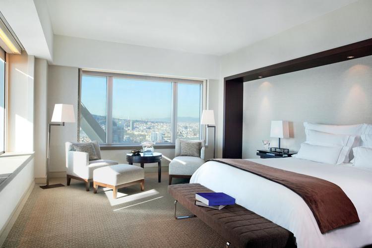 Deluxe Room – City View