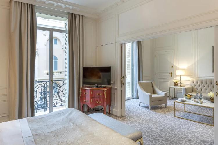 Suite – Vue Ville ou Cour