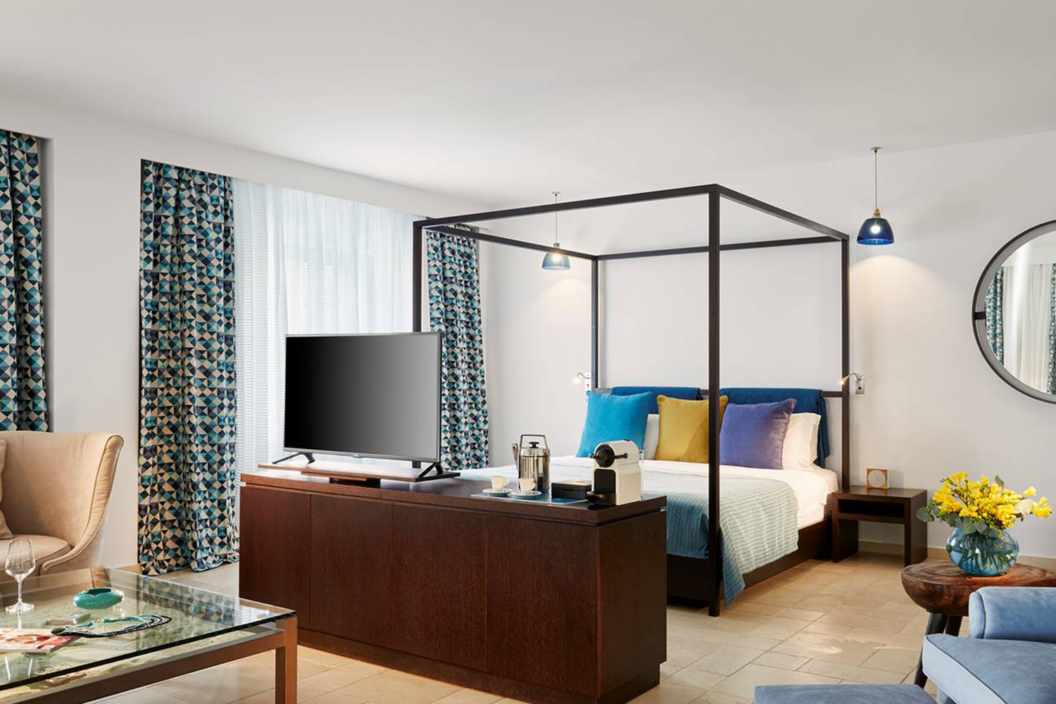 Grande Suite avec Piscine Privée – Front de Mer