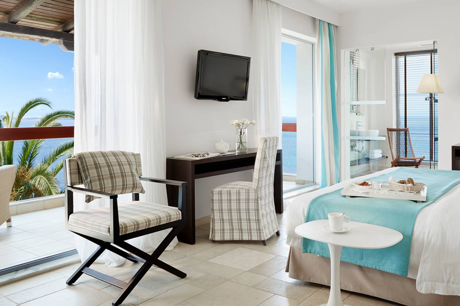 Suite Junior avec Bain à Remous – Front de Mer