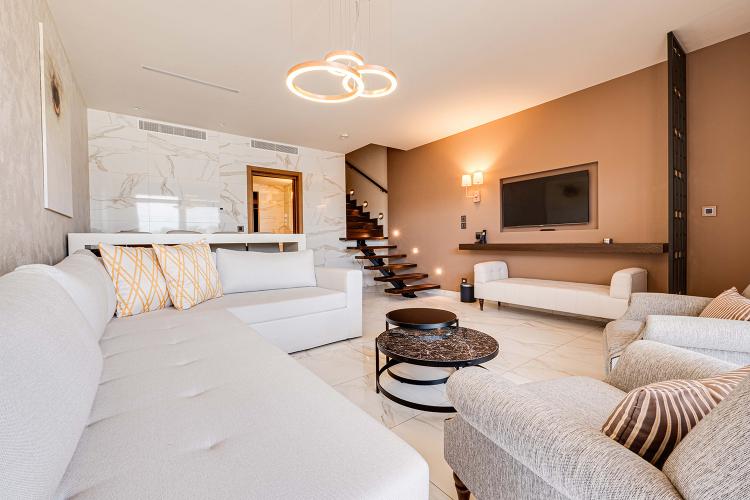 Suite Duplex – Piscine Privée