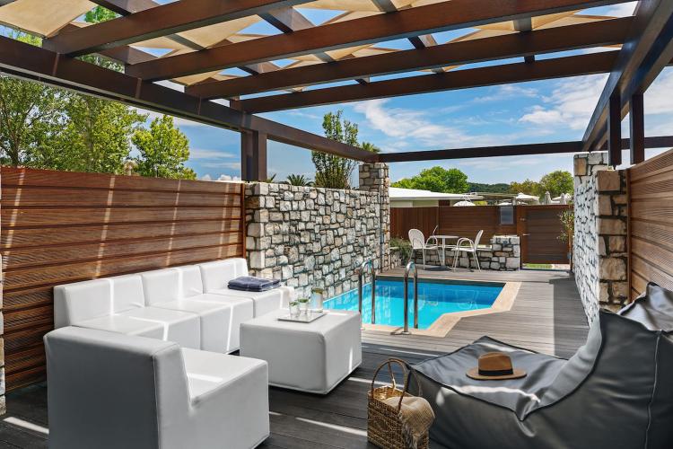 Chambre Premier – Piscine Privée & Vue Mer