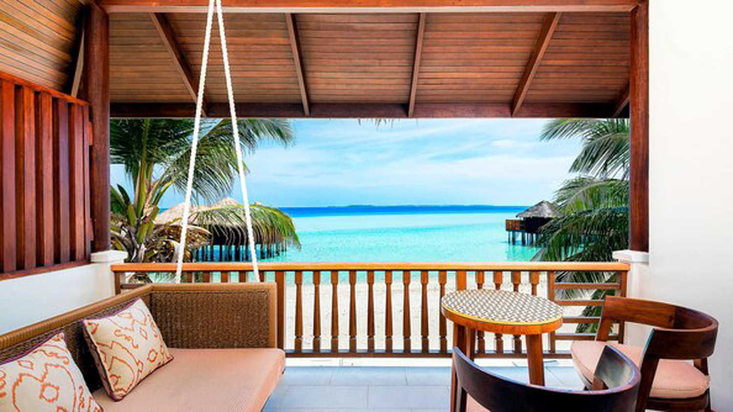 Beach Front Deluxe – King