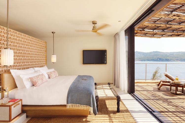 1-Bedroom Suite – Sea View