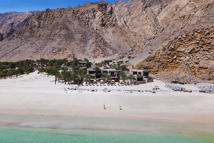 Pensioenvilla – 4 slaapkamers – aan het strand