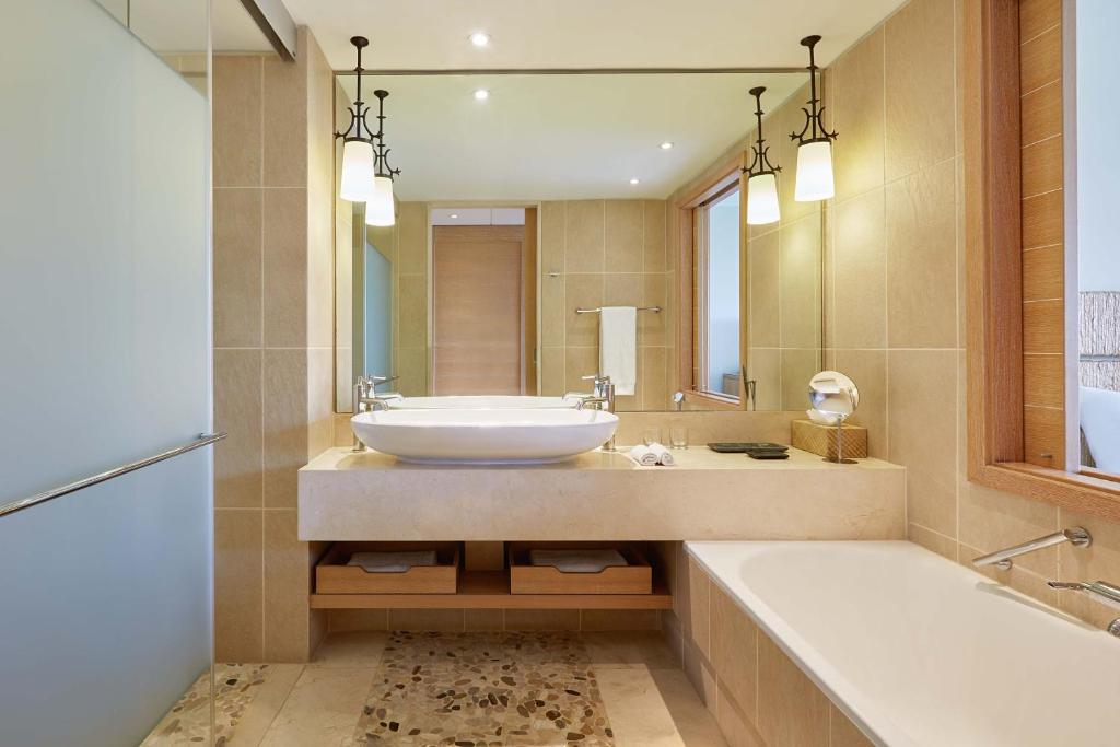 Deluxe Room – Garden View