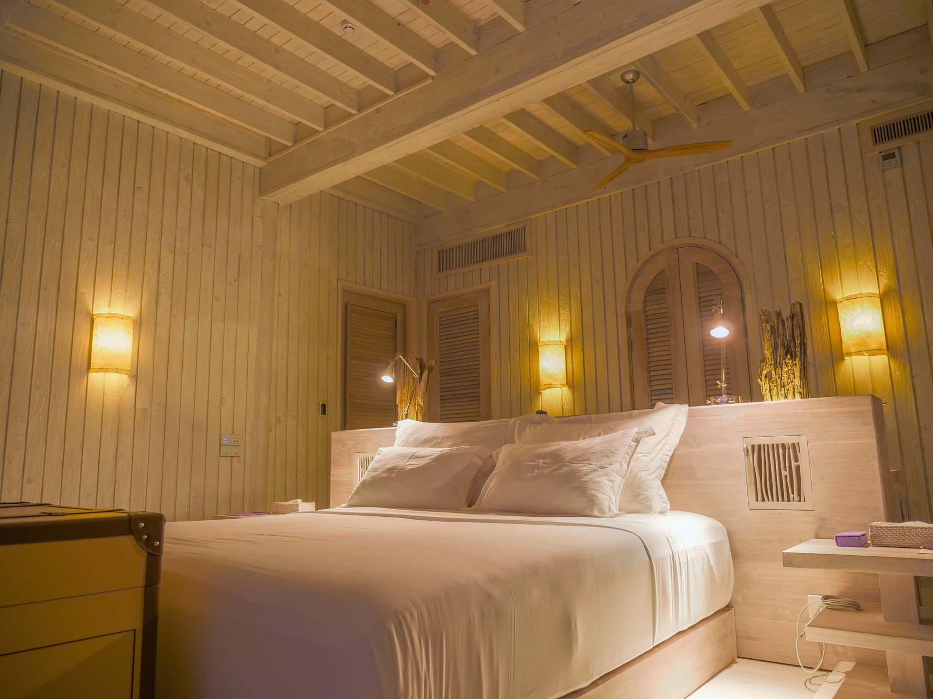 Four Bedroom Water Retreat – With Slide