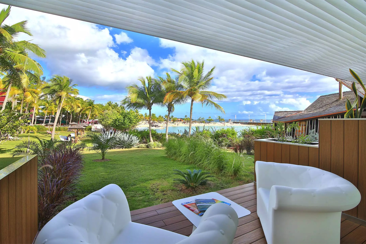 King Room with Terrace – Sea View