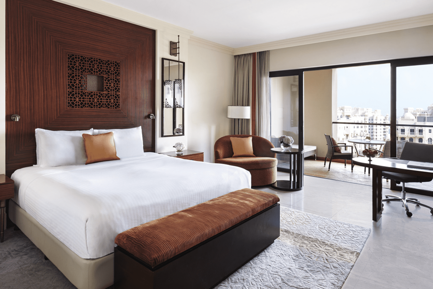Chambre Grande Famille Heritage – Un King et Double Queen – Vue sur les résidences The Palm