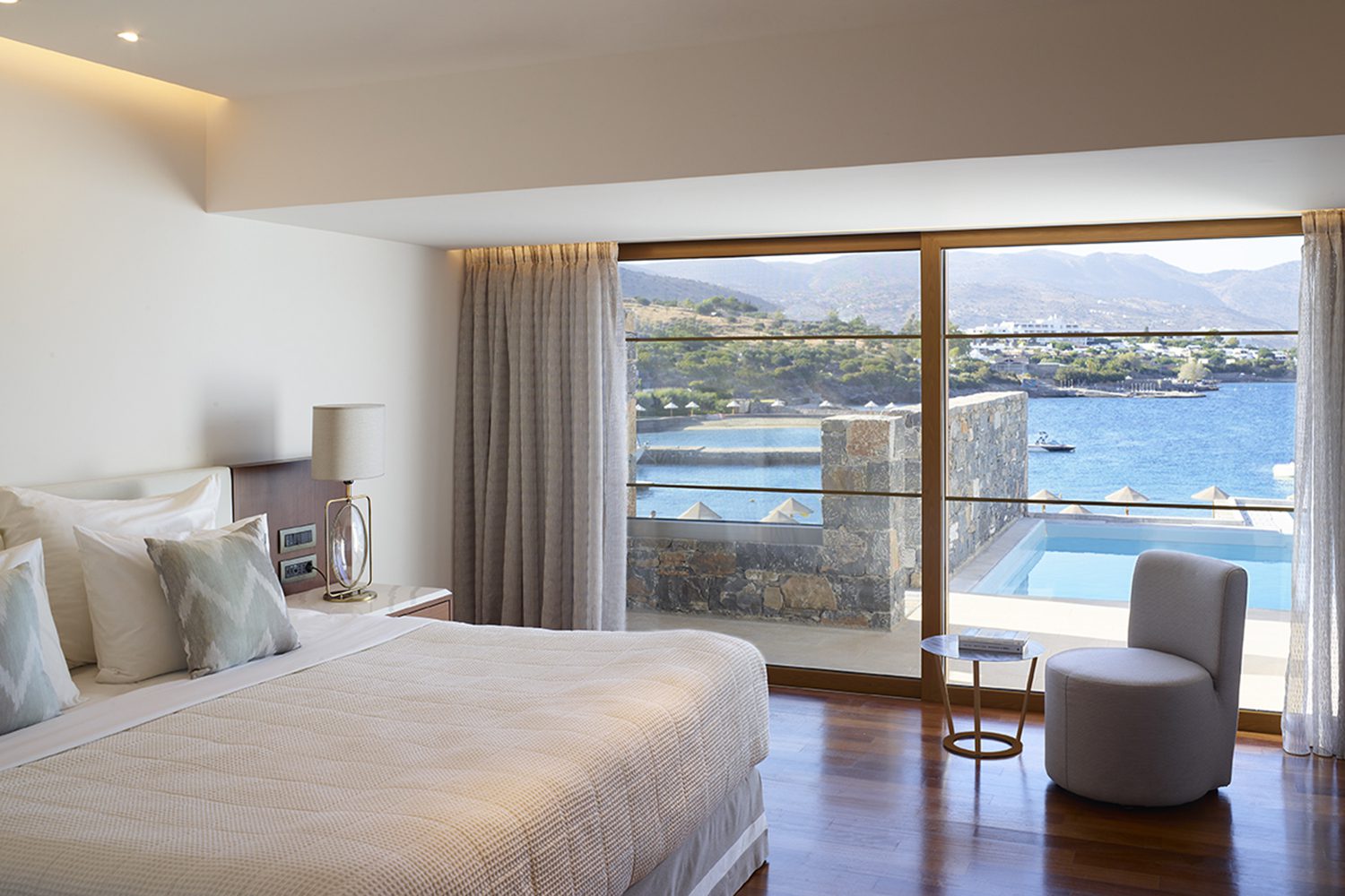 Villa Présidentielle – Une Chambre 