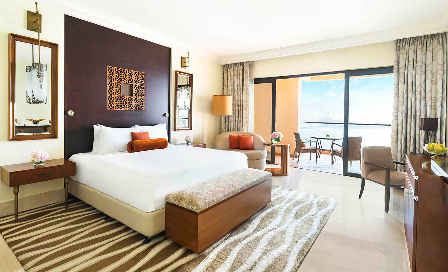 Suite Deluxe Familiale – 3 chambres – Vue sur mer et The Palm