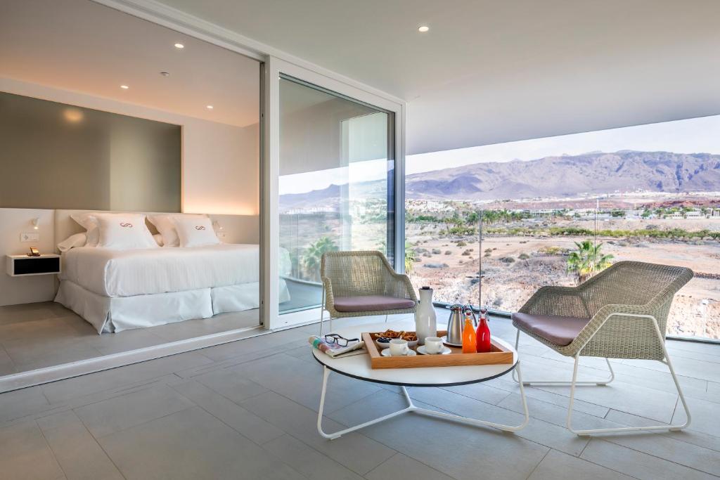 Suite Deluxe – 2 Chambres – Piscine