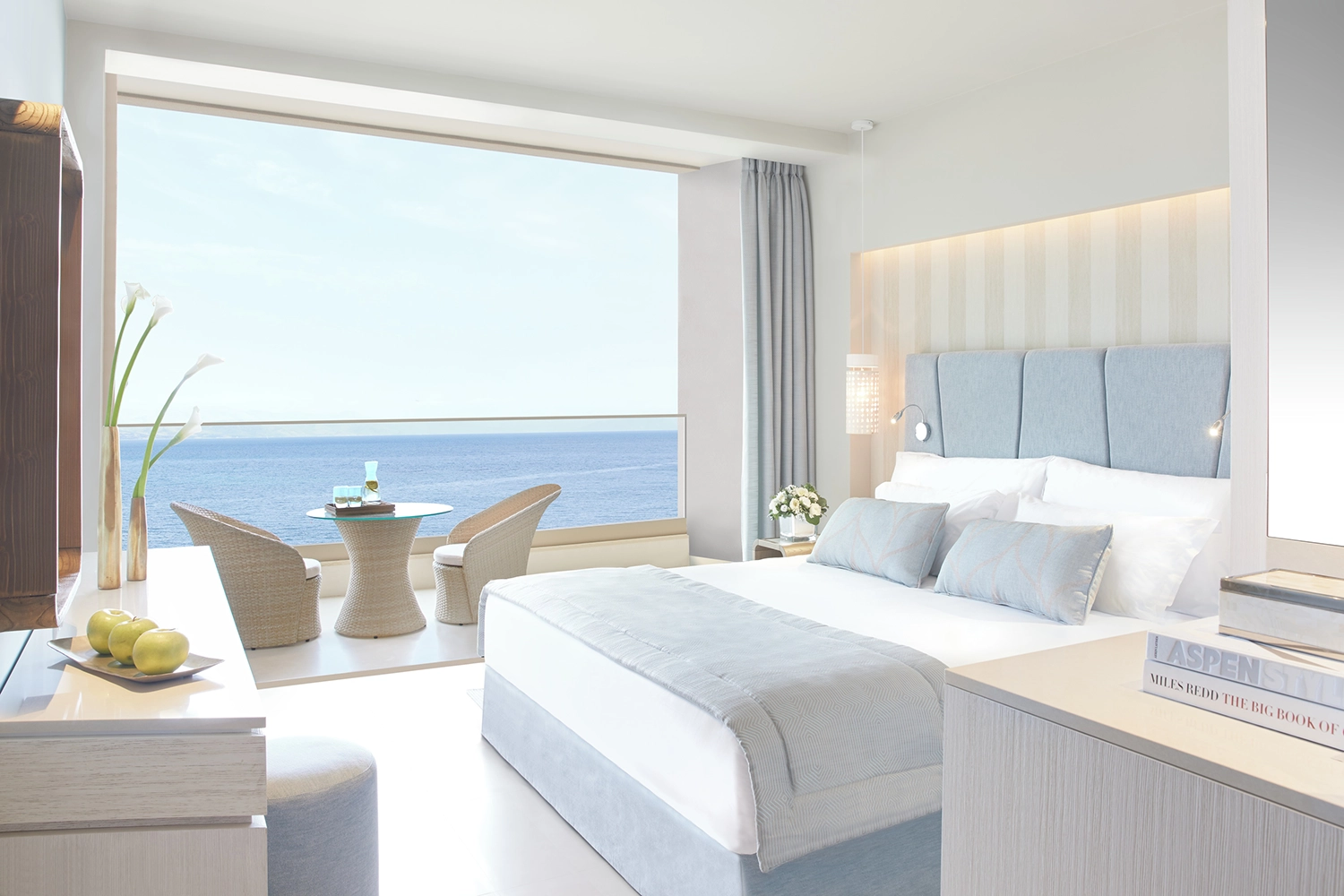 Superior Double Room – Side Sea View