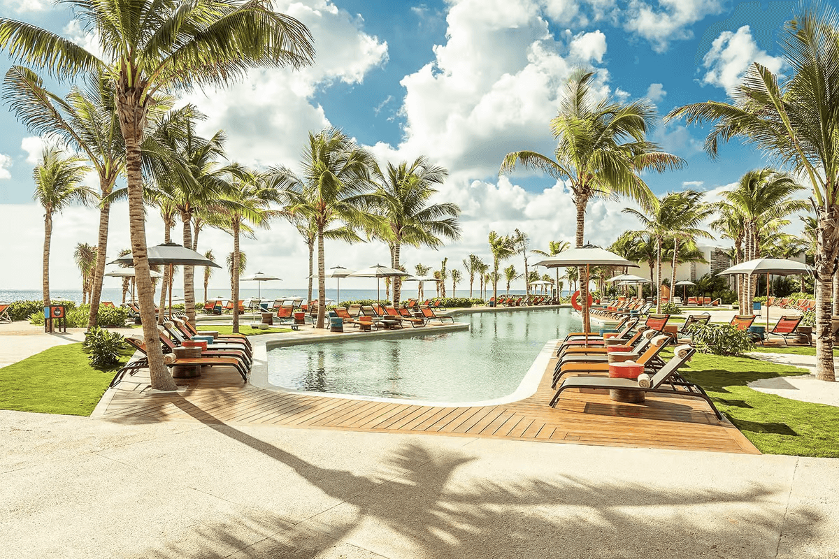 A stay at Andaz Mayakoba under the Mexican sun - Aneta, Affiliate Manager at Little Guest