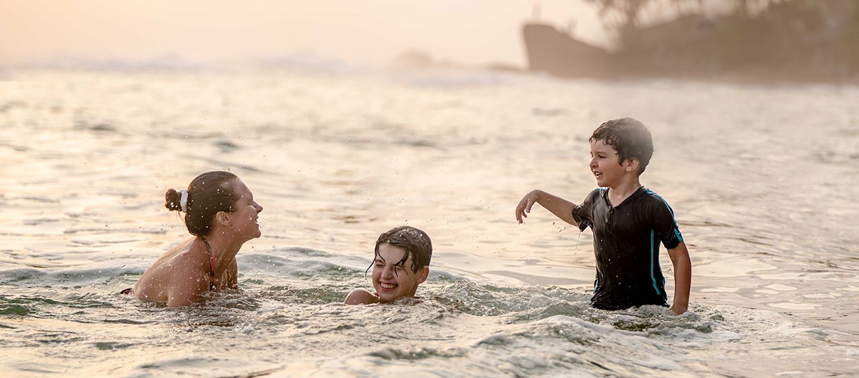 mom-and-kids-water-play