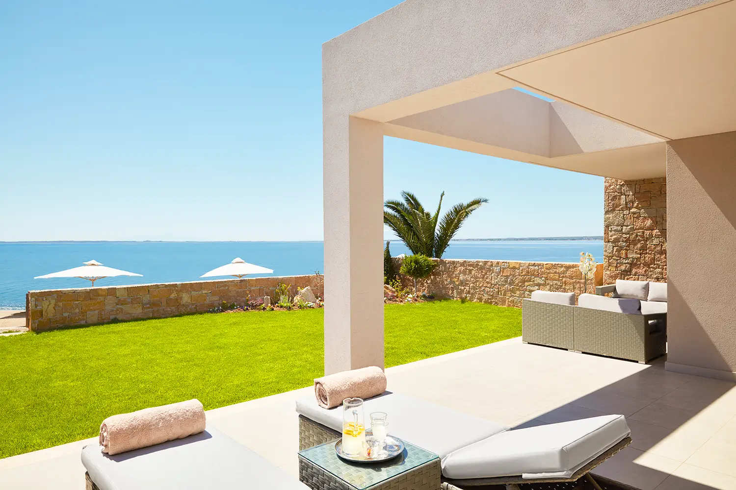 Suite Deluxe – Deux Chambres – Piscine Privée – Vue Jardin