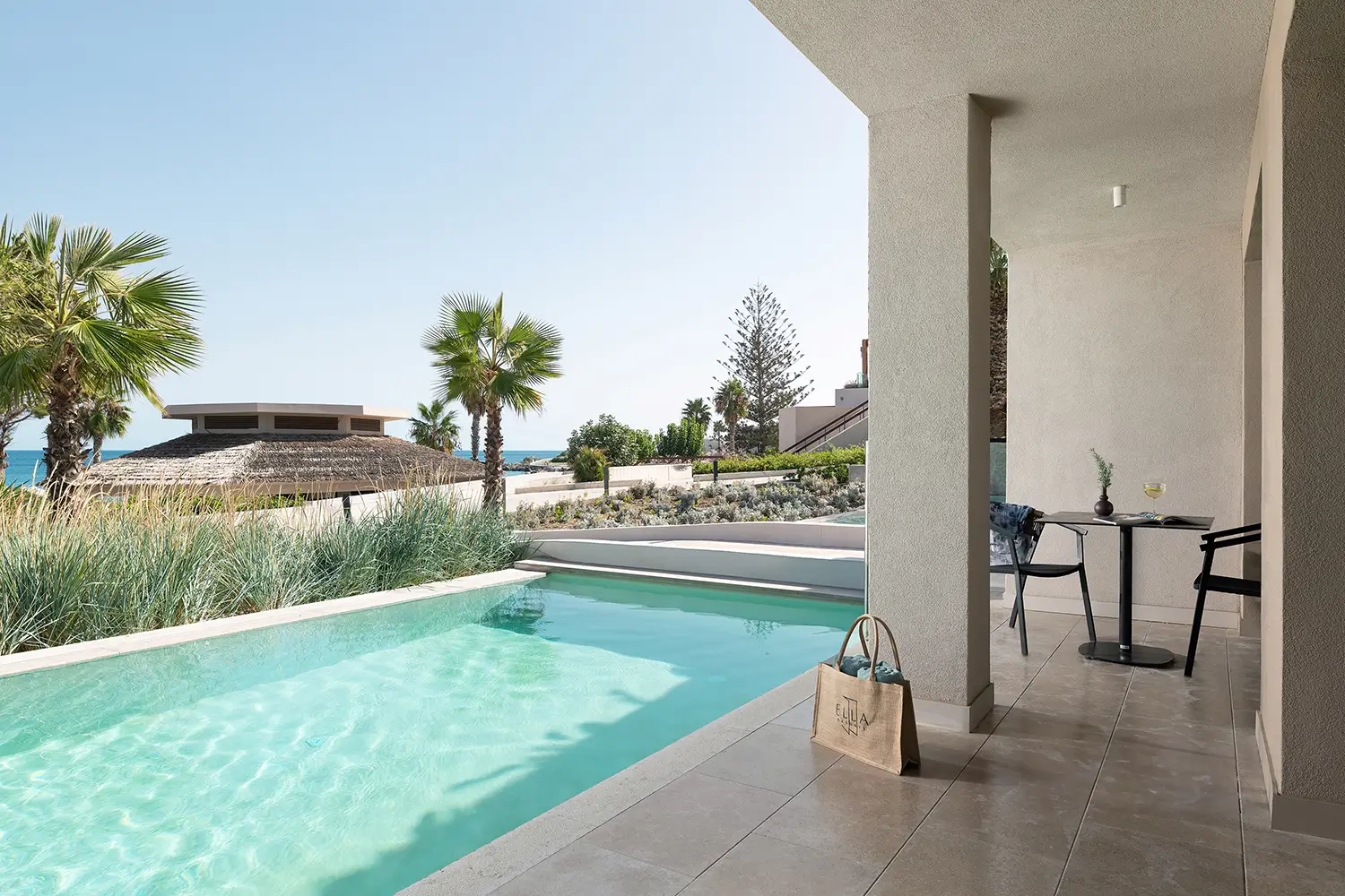 Helea Suite – Shared Pool