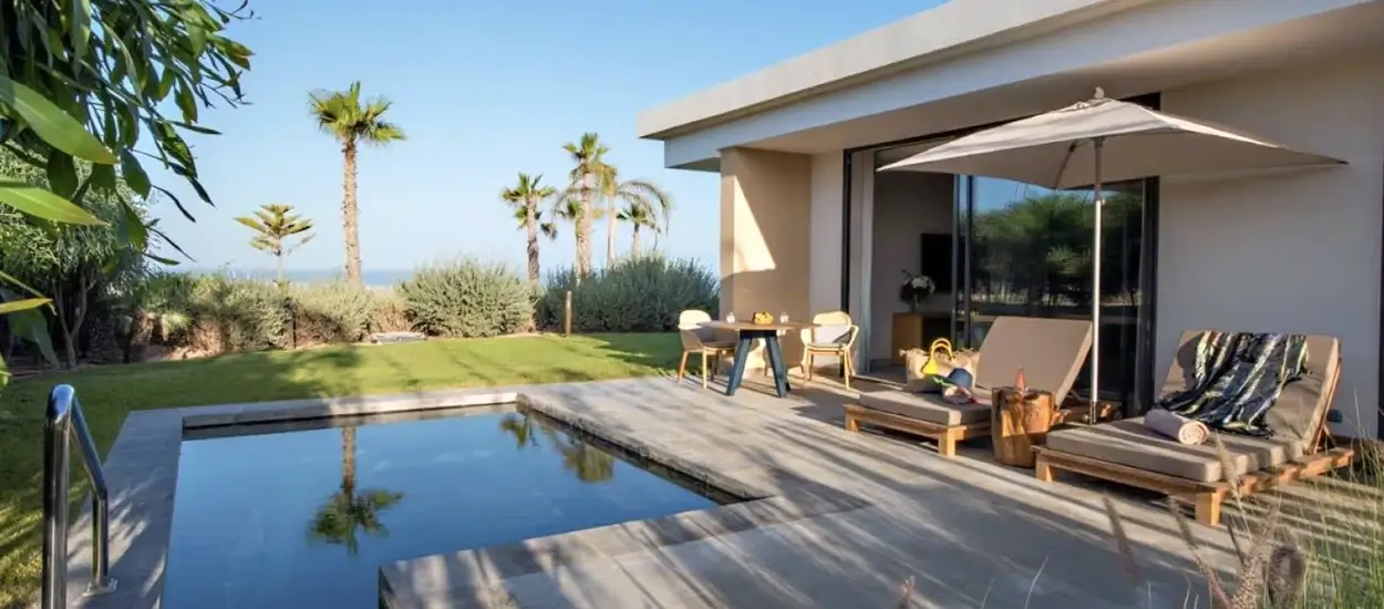 pool-villa-sea-view-exterior