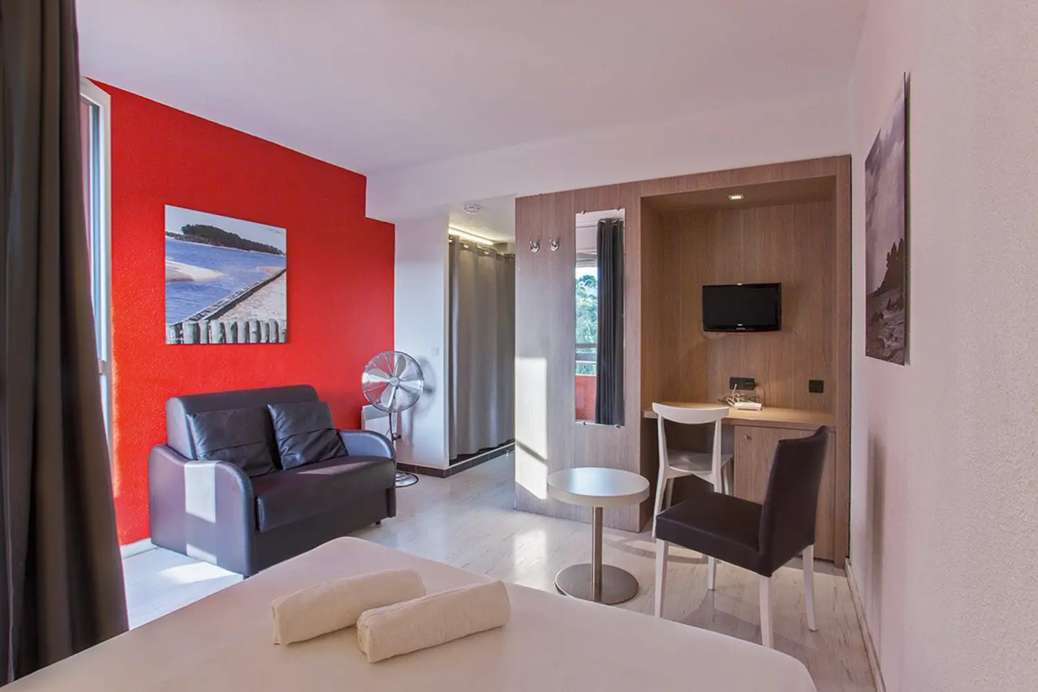 Essential – 1 Bedroom – View – 2 people