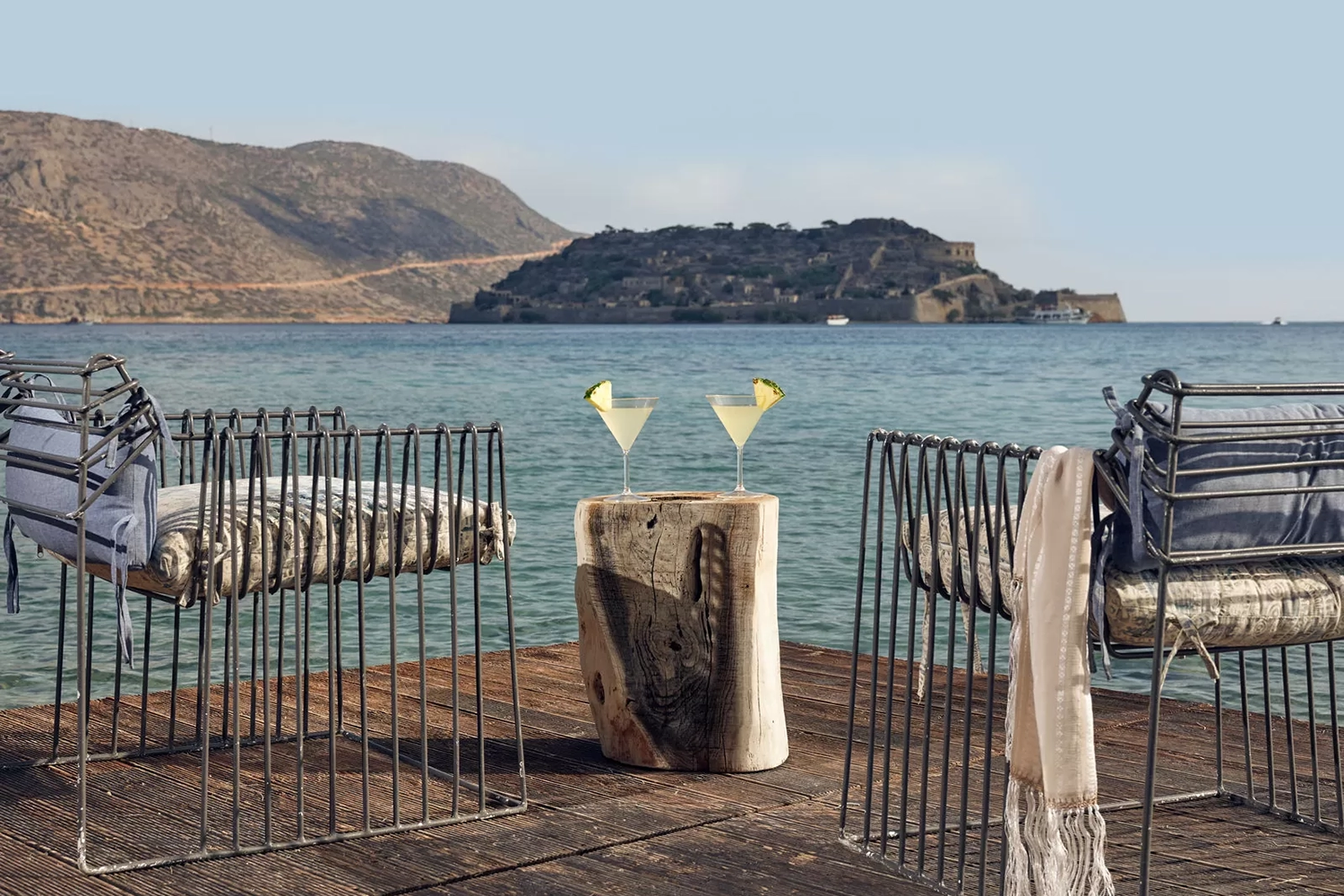 Breeze All Day Beach Lounge