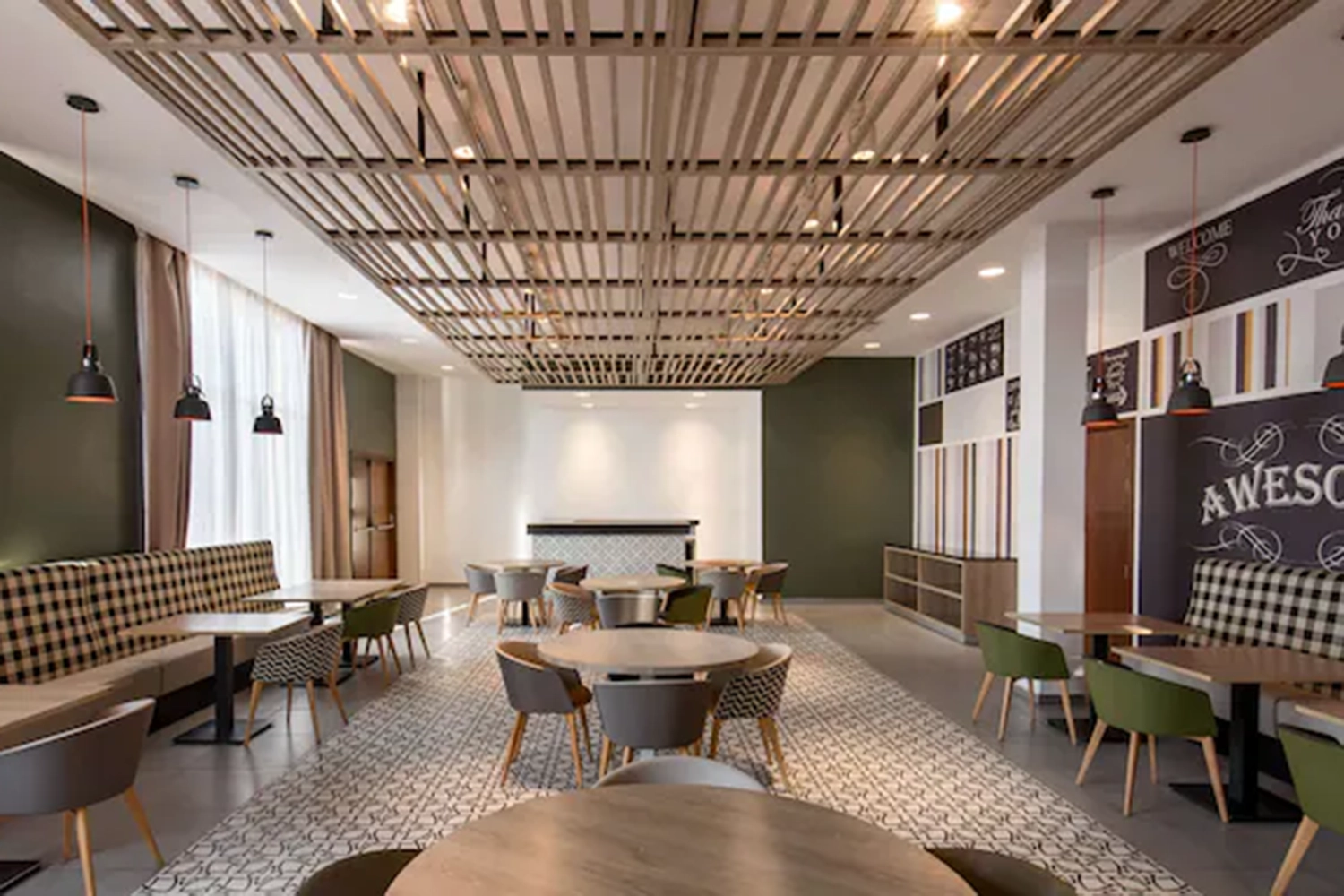 Le Lazuli Restaurant