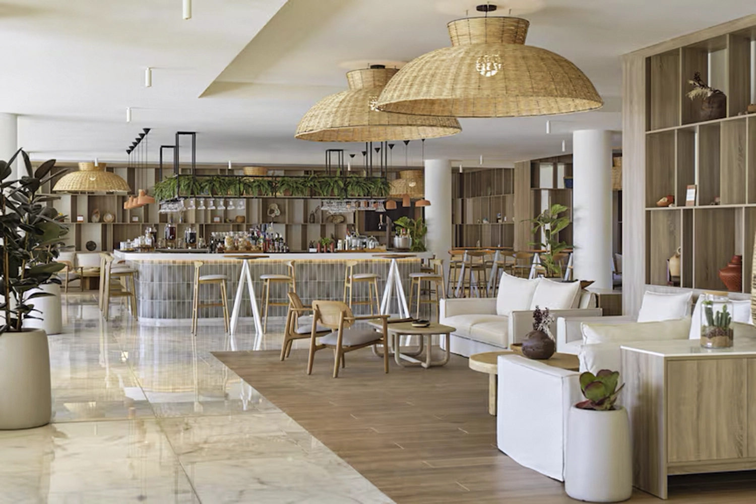 Ginger Grand Café & Lobby Bar