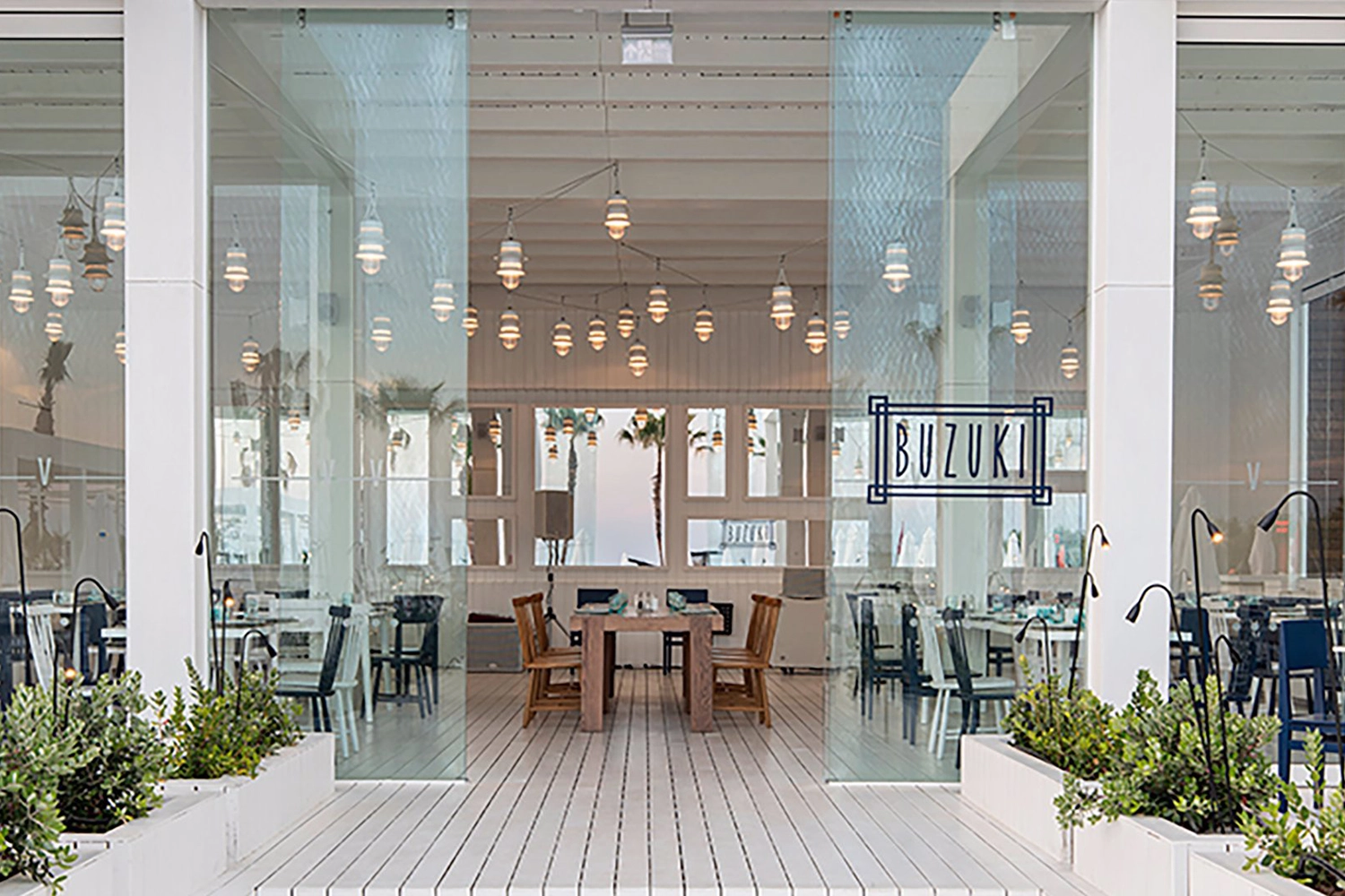 Buzuki Restaurant Grec 