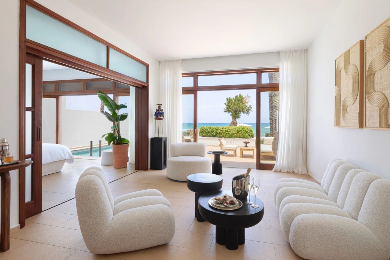 Villa Présidentielle Junior Seafront – Jardin & Piscine Privée Chauffée