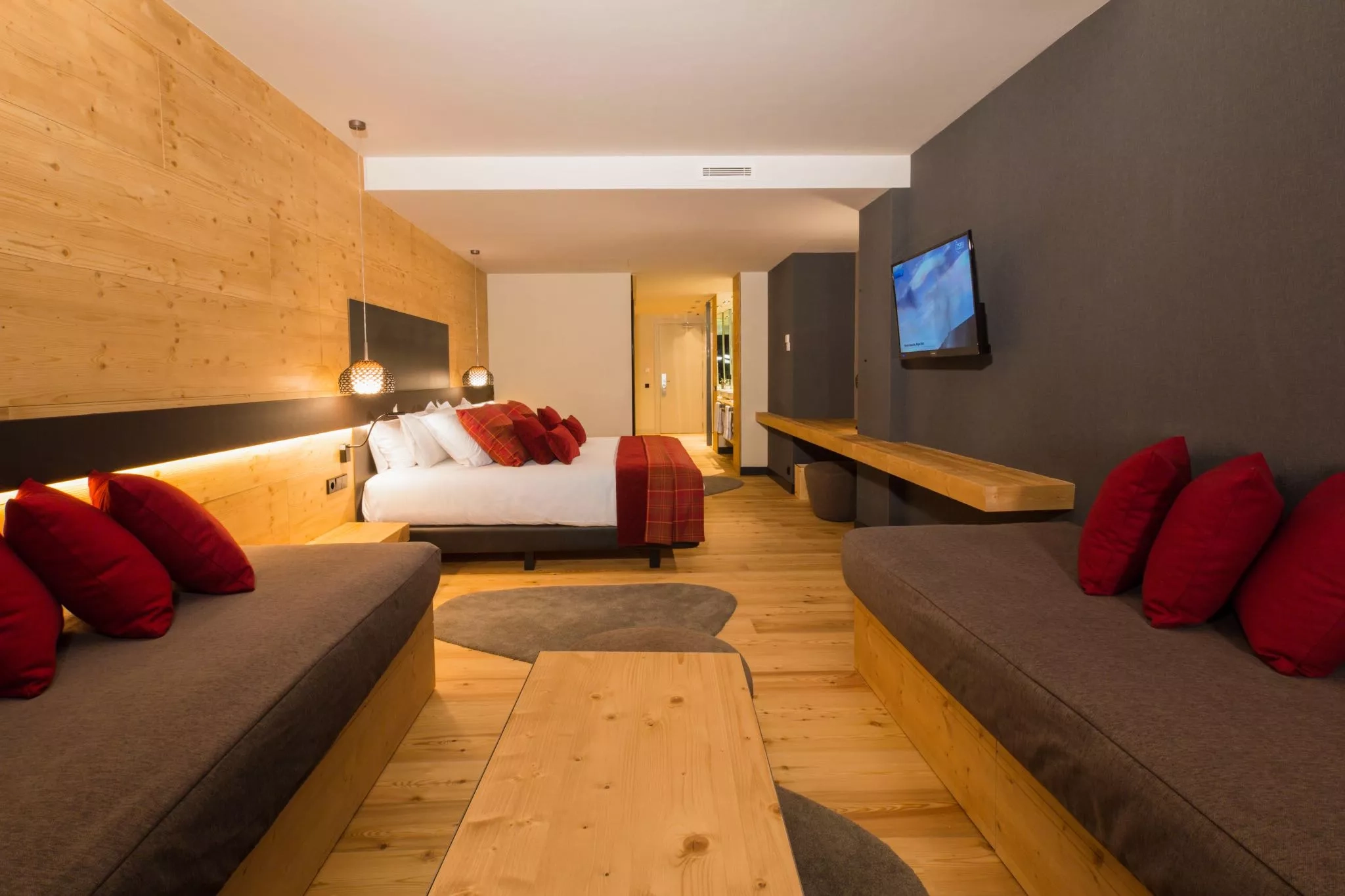 Suite – Mountain View