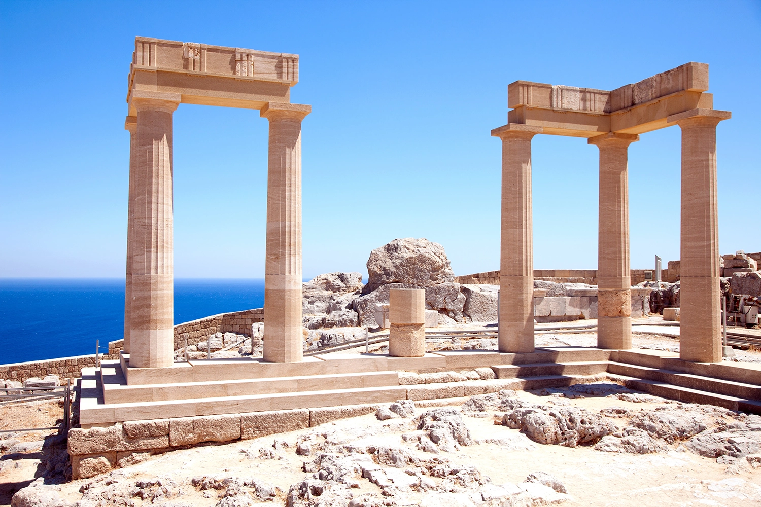 Visit the Lindos Acropolis
