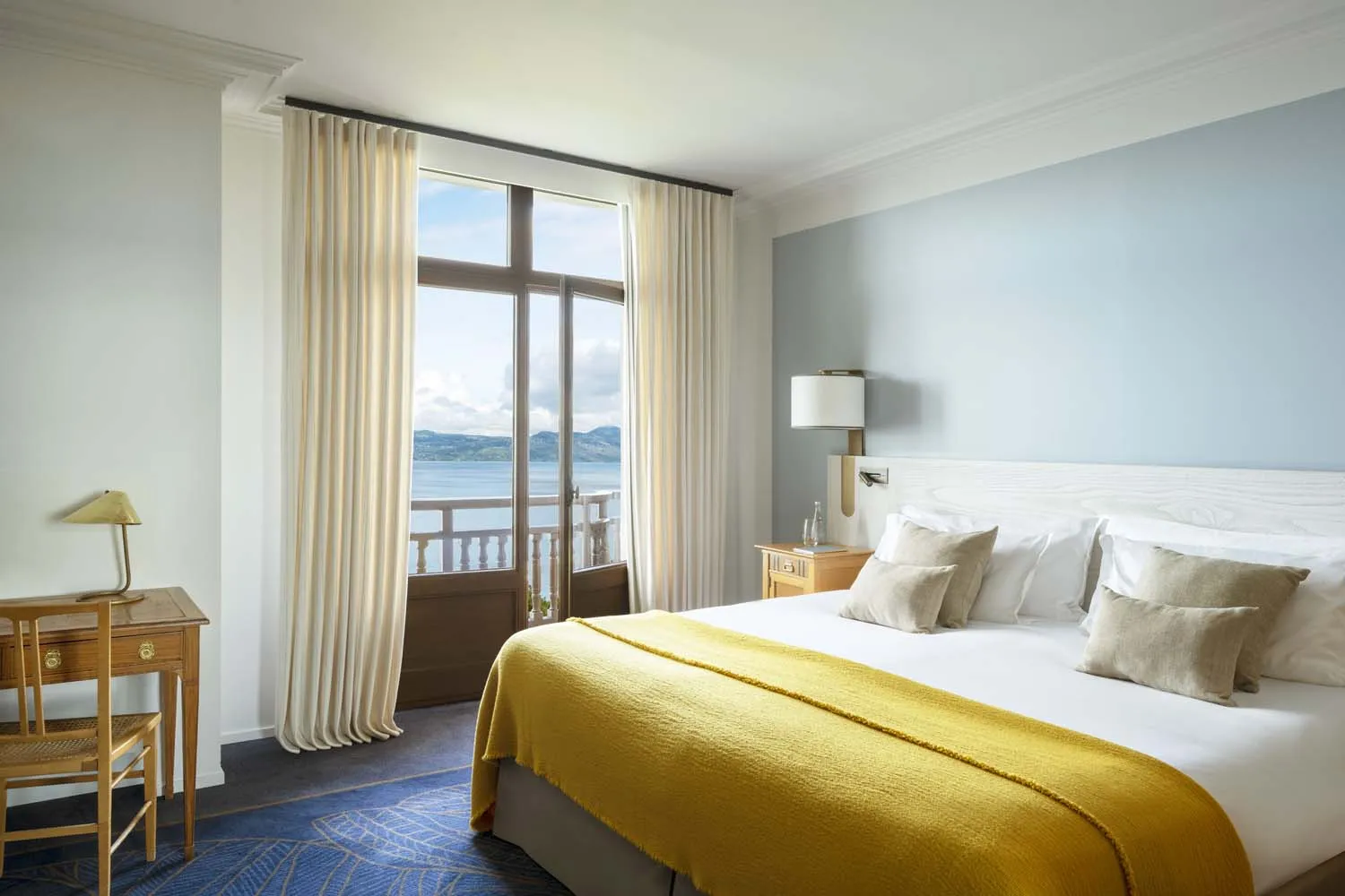 Chambre Séjour – Vue Lac