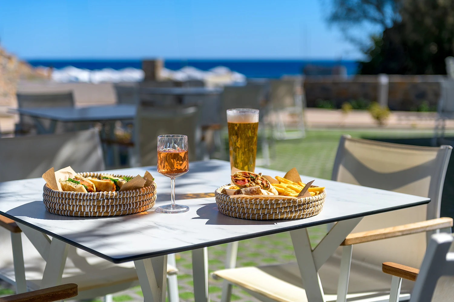 Aλati Beach Deli Restaurant 