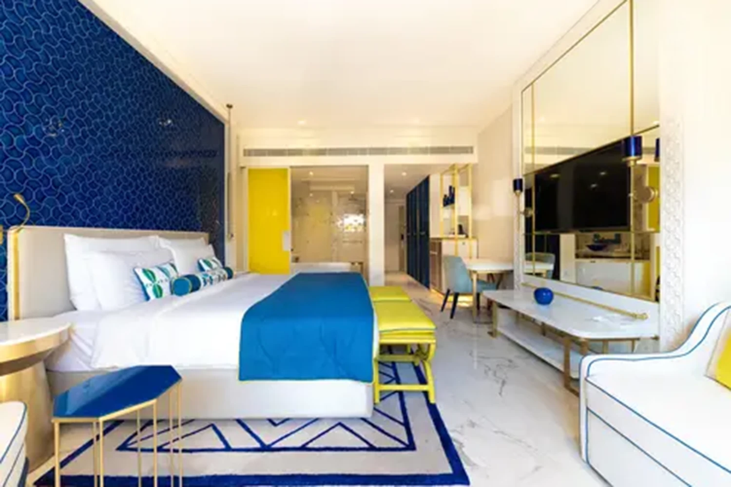 Suite with two bedrooms and private pool