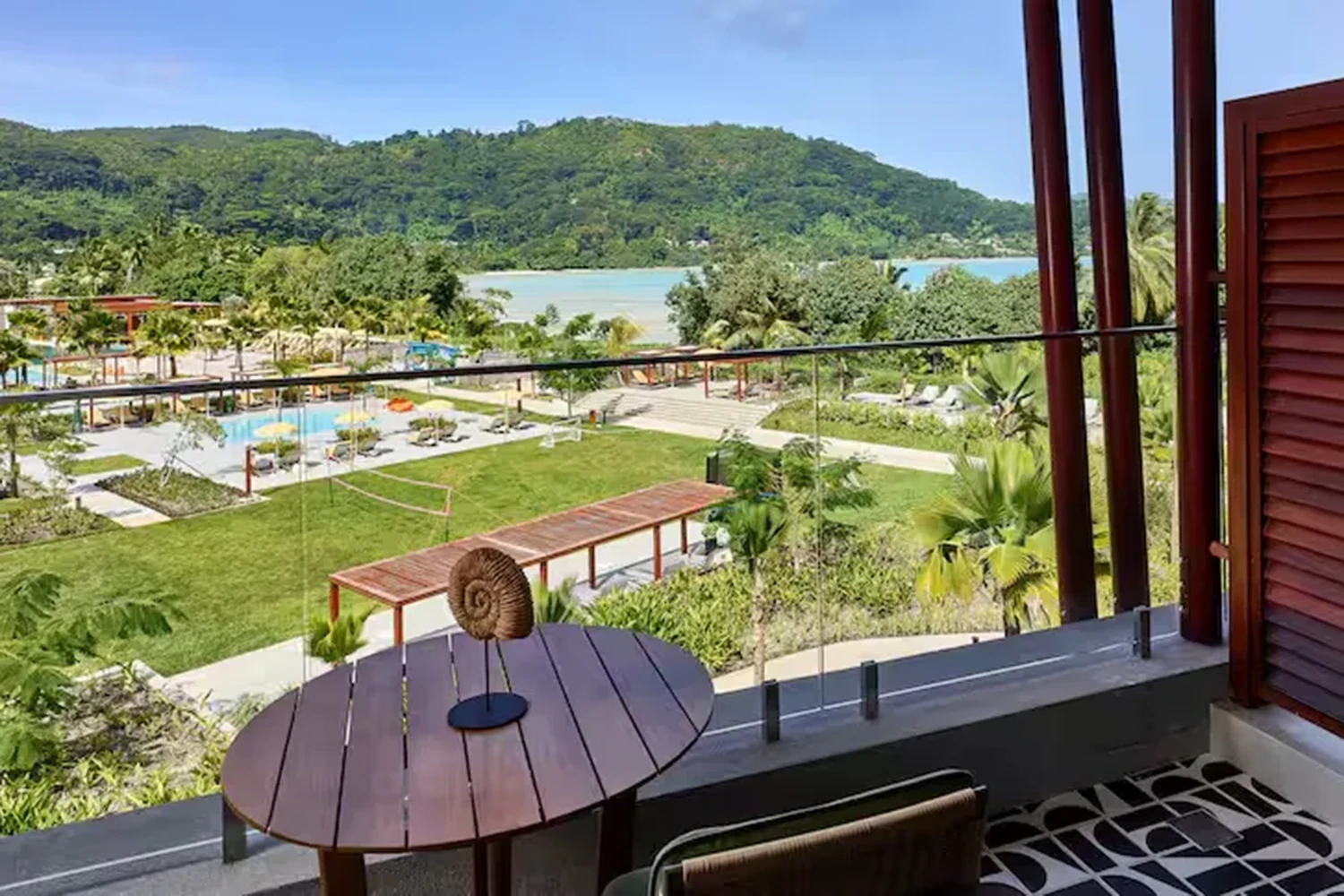 Deluxe Room with King Bed and Garden View