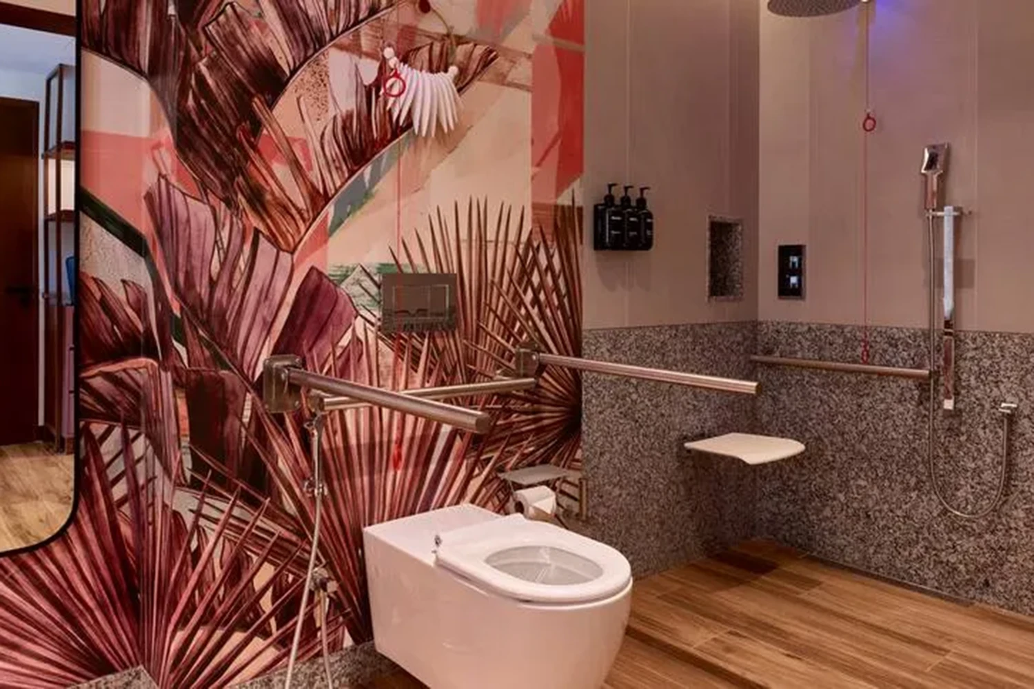 Accessible room with king bed