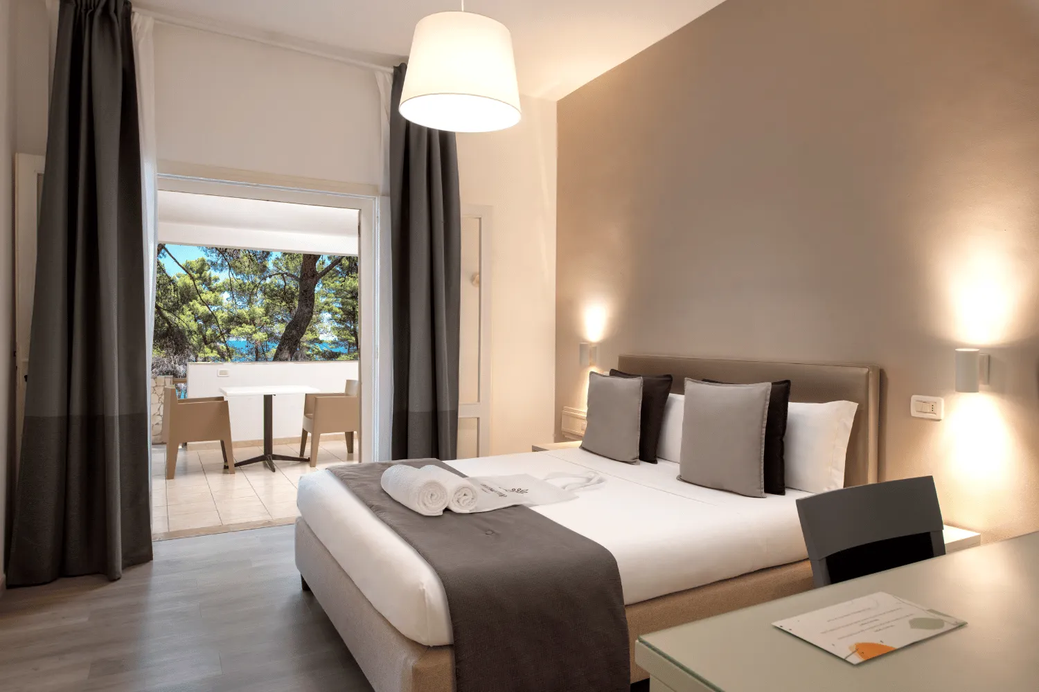 Deluxe Room – Sea View