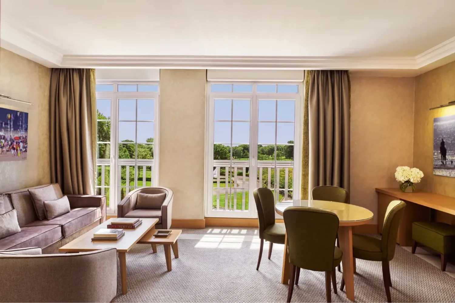 Deluxe Suite connecting with Junior Suite