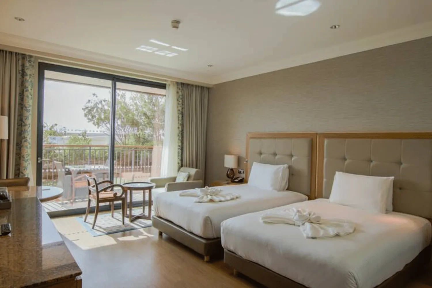 Chambre Simple – Deux Lits Doubles